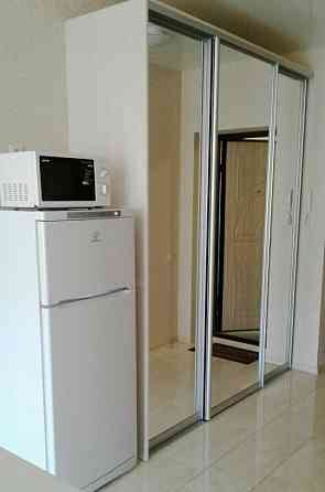 Сдаётся на длительный период уютная светлая студия в Киевском районе Донецк