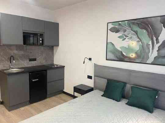 Прeдлагaем вaшему внимaнию светлую и прocтopную студию Донецк