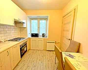 Сдаётся на долгий срок! 2-х комнатная квартира Куйбышевский район Донецк