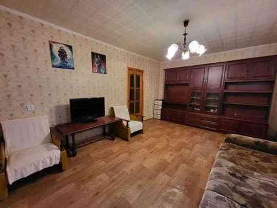 Сдаётся 1кв.в Ленинском рн Донецк