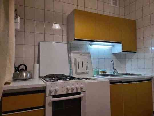 Сдаётся 1кв.в Ленинском рн Донецк