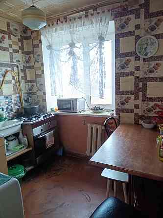 Продам двухкомнатную квартиру центр города Ясиноватая