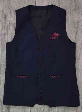 Школьный жилет (рост 158 см) Донецк