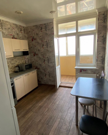 Сдам просторную и комфортную однокомнатную квартиру в Калининском р-не Донецк