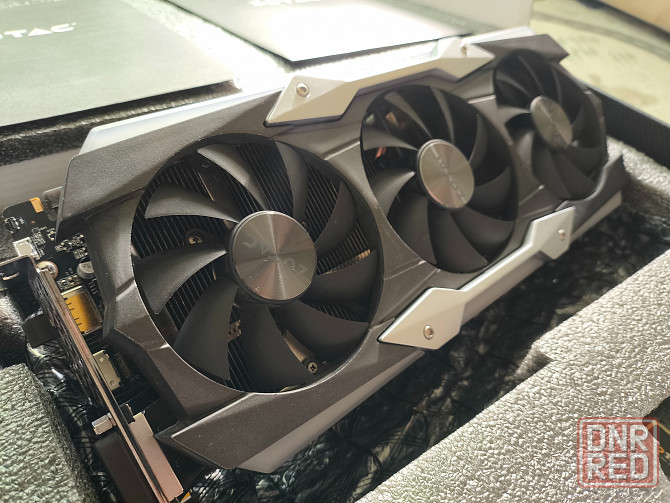 Видеокарта zotac 1080ti amp extrime edition топ среди 1080 моделей, даст фору новинкам Макеевка - изображение 2