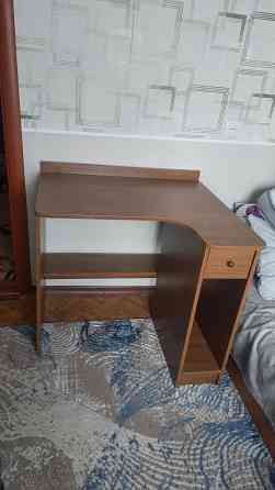 Продам письменный стол и кресло Мариуполь