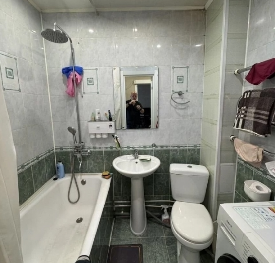 Сдам комфортную и просторную 1- комнатную квартиру в Кировском районе Донецк