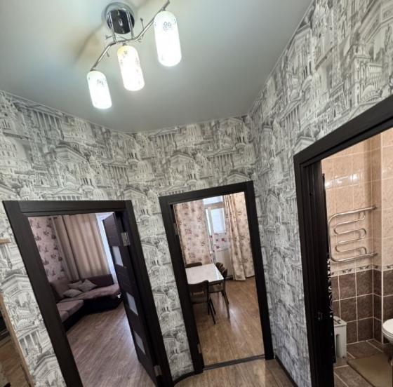 Сдается однокомнатная квартира в Ворошиловском районе на пересечении Щорса и Орешкова. Донецк