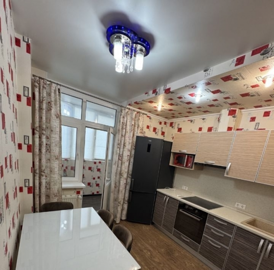 Сдается однокомнатная квартира в Ворошиловском районе на пересечении Щорса и Орешкова. Донецк