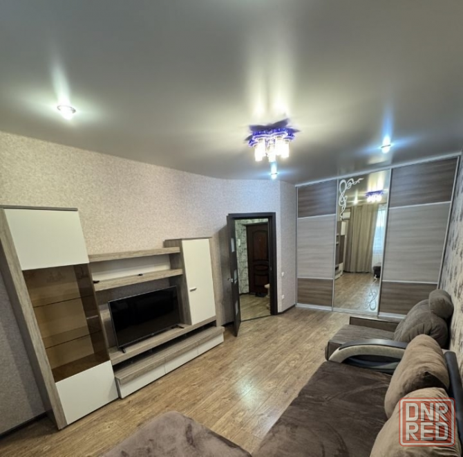 Сдается однокомнатная квартира в Ворошиловском районе на пересечении Щорса и Орешкова. Донецк - изображение 1