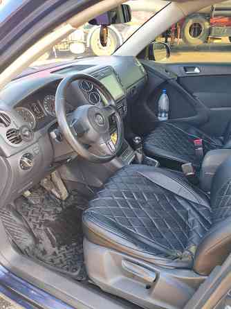 Продам Volkswagen Tiguan 1 рестайлинг, 2012 года, 1.4 TSI Снежное