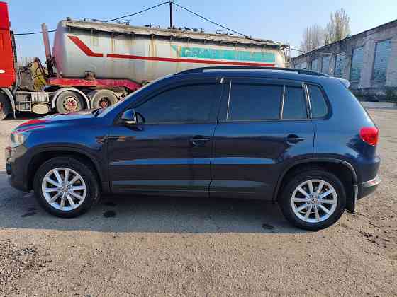 Продам Volkswagen Tiguan 1 рестайлинг, 2012 года, 1.4 TSI Снежное