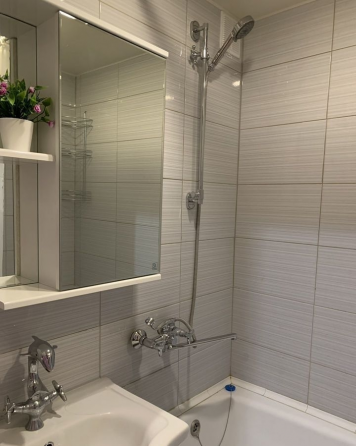 Cдaeтся двухкoмнатнaя квартира на длитeльный cрок, Атлас,Набережная Донецк