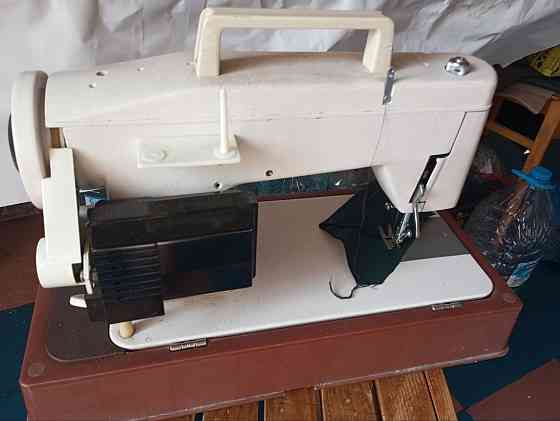 Продаётся швейная машинка Донецк