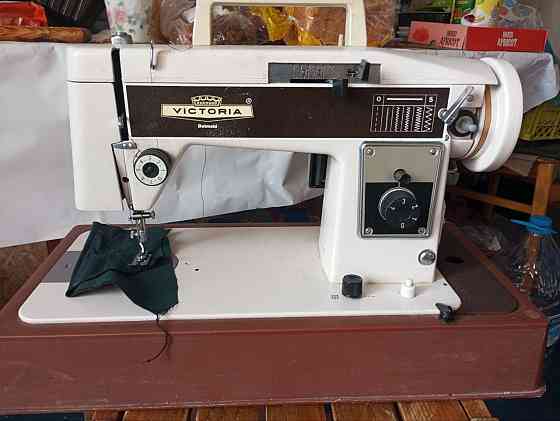 Продаётся швейная машинка Донецк