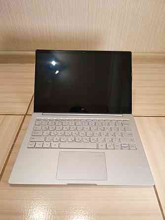 Xiaomi Mi Notebook Air/13,3/Intel Core i5-8250U/8 Гб DDR4/SSD типа M2 NWMe 512 Гб/ 22 999 Донецк