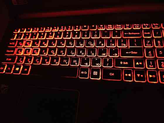 Acer Nitro 5 AN515-52/15,6/Intel Core i5-8300H/SSD M2 NWMe-256 Гб+HDD- 500 Гб/10Гб DDR4/GTX 1050 Донецк