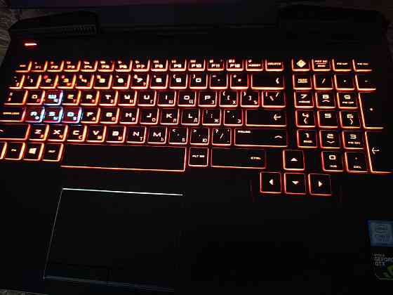HP Omen 17-an005ur/17,3/Intel Core i5-7300HQ/16 Гб DDR4/SSD М2 - 240 Гб+HDD- 1000 Гб/GTX 1050/36 999 Донецк