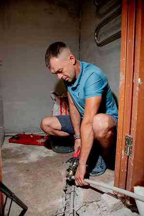 Установка накопительного бака с гарантией Донецк