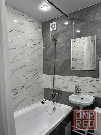 Сдается однокомнатная квартира в Ворошиловском районе, ул. Университетская, остановка Администрация. Донецк - изображение 4