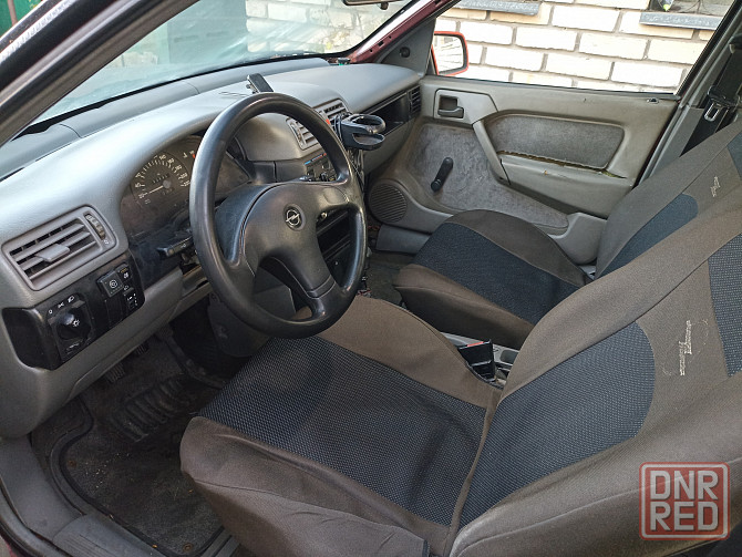 Opel Vectra A 2.0 бензин Донецк - изображение 6