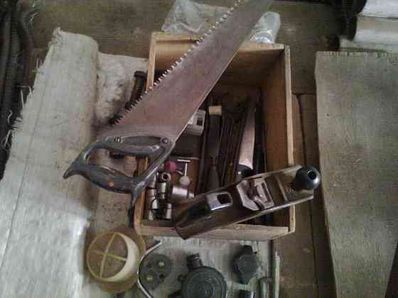 Гаражные инструменты, ломы, лопаты и др. Харцызск