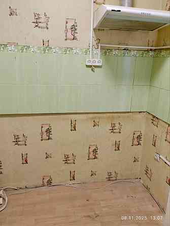 Продаётся 1 комнатная квартира гостиного типа в Приморском районе по проспекту Строителей. Мариуполь