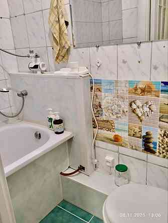 Продаётся 1 комнатная квартира гостиного типа в Приморском районе по проспекту Строителей. Мариуполь