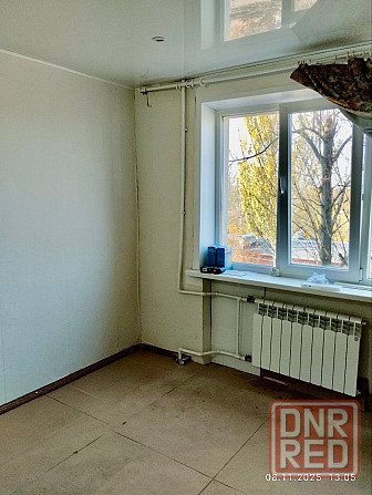 Продаётся 1 комнатная квартира гостиного типа в Приморском районе по проспекту Строителей. Мариуполь - изображение 2