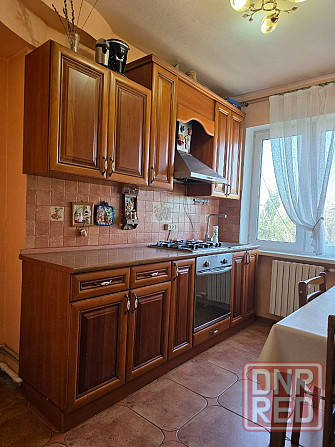 Продажа трехкомнатной квартиры в Кировском районе, ул.Петровского Донецк - изображение 1