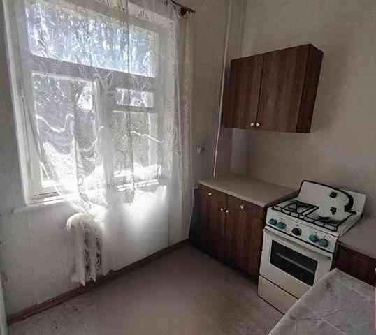 Продам 1 к.кв. на Университетской, 3 эт., сталинка Донецк