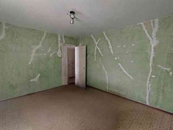 Продам 1 к.кв. на Университетской, 3 эт., сталинка Донецк