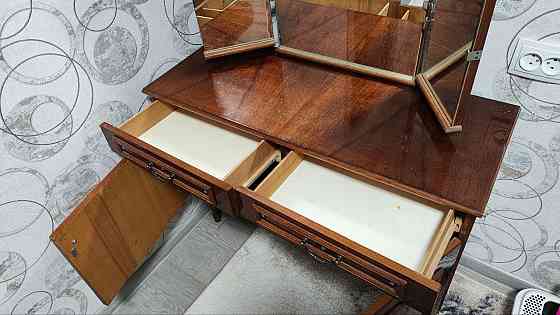 трюмо с зеркалом, туалетный столик Донецк