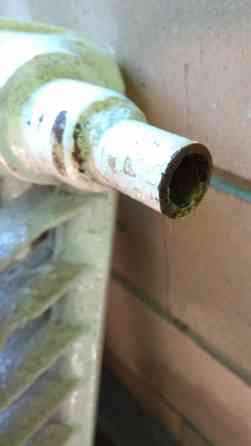 Чугунная батарея старого образца  Донецк