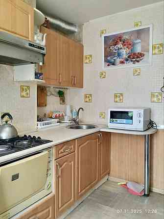 Продаётся 2 к квартира на Левом берегу, мкр Восточный, р-он магазина «Марка вкуса». Мариуполь