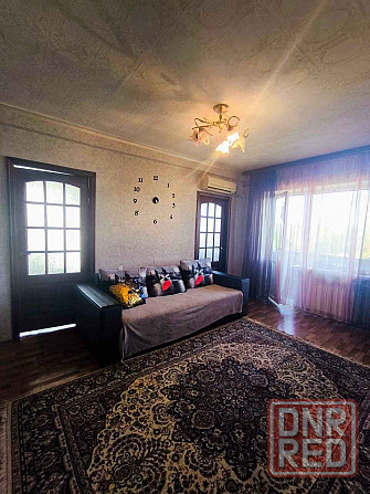 Продается уютная трёхкомнатная квартира в сердце Ильичёвского районе Мариуполь - изображение 1