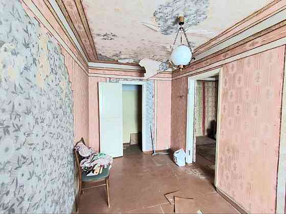 Снижена цена .Продам 2 комнатную кварттиру под ремонт пл. Свободы Донецк