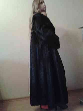 Продаю шубу из нутрии Донецк