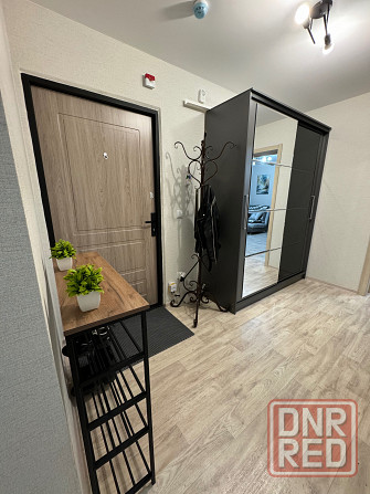 Уютная двухкомнатная квартира с панорамным видом в центре города Мариуполь - изображение 3