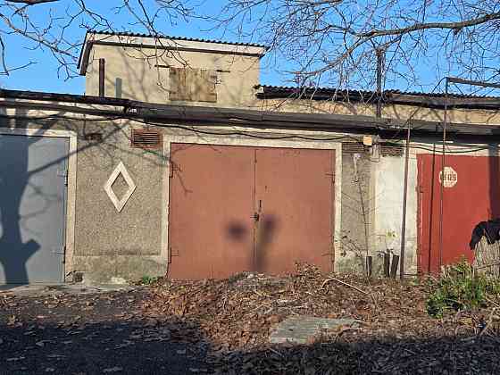 Продам гараж и все что на фото + автомобиль в Буденовском р-не, кооп. "Горняк" Донецк