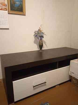 Продам тумбу под телевизор. Донецк