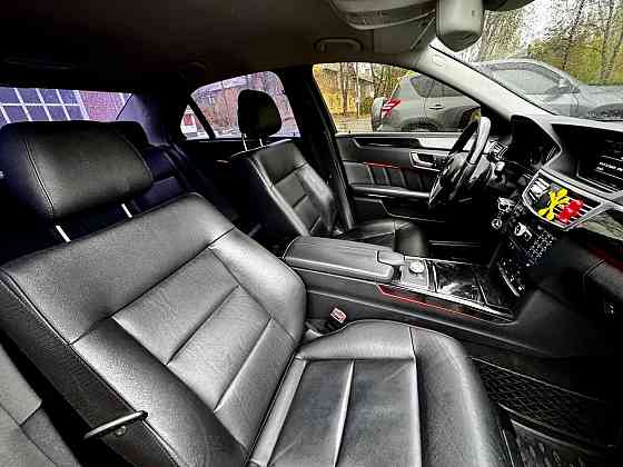 в продаж красивый и в тоже время строгий Mercedes Benz E-Class W212 Донецк