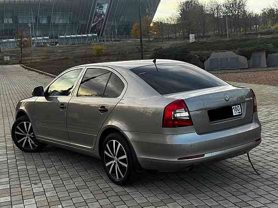продам Skoda Octavia A5 2012 года! Донецк