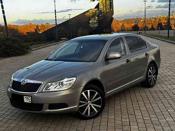 продам Skoda Octavia A5 2012 года! Донецк