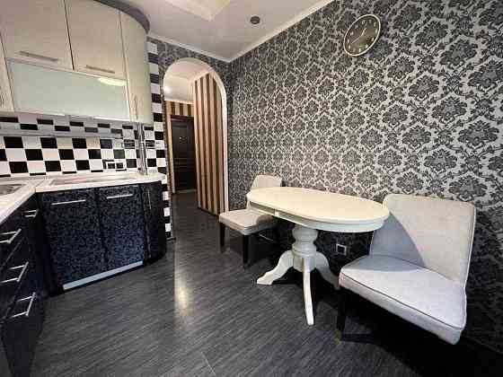 Сдам 2-комнатную квартиру в Киевском районе, Шахтерская площадь. Донецк