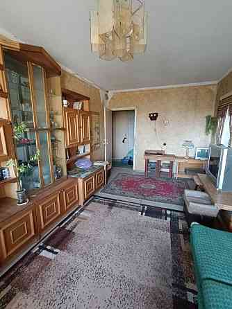 продам просторную 4- комнатную квартиру в центре Текстильщика Донецк