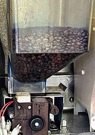 Продам зерновой кофейный аппарат (кофейный автомат) BIANCHI (Италия) Донецк