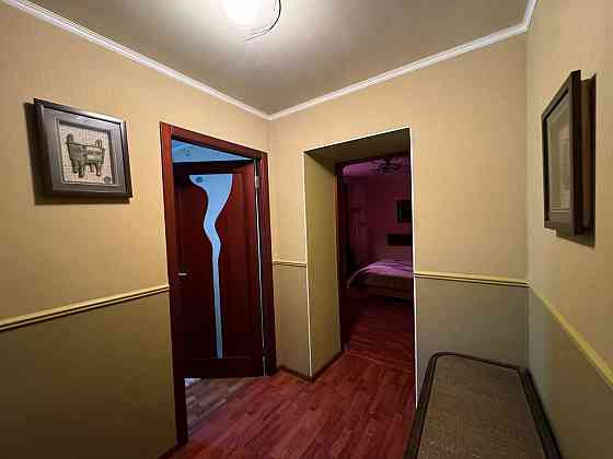 Продам современную 3 ком кв. Центр города Донецк