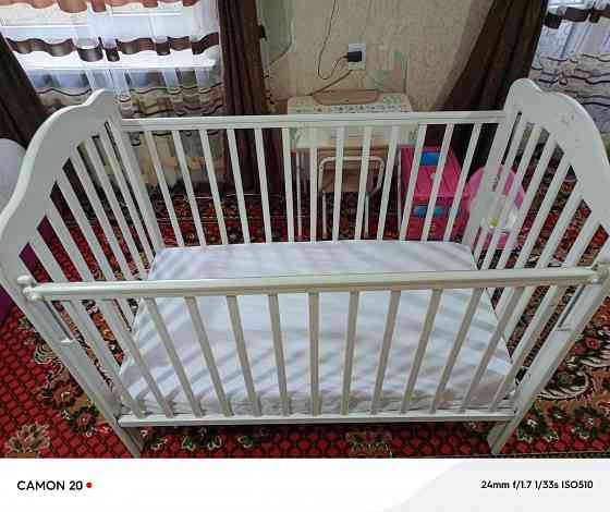 Продам манеж и матрас(с наматрасником) Донецк