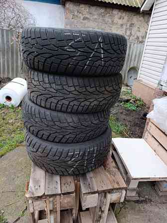 Зима липучка резина UNIROYAL из Америки 235/55/19 Харцызск